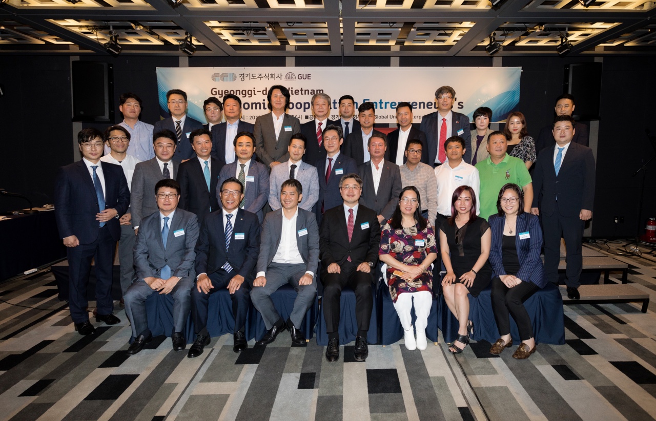 ECONOMIC WORKSHOP IN KOREA - SAMSUNG, DOOSAN - LG - BINH MINH - WITH OTHER BIGGEST GROUPS AT PARTICIPATION