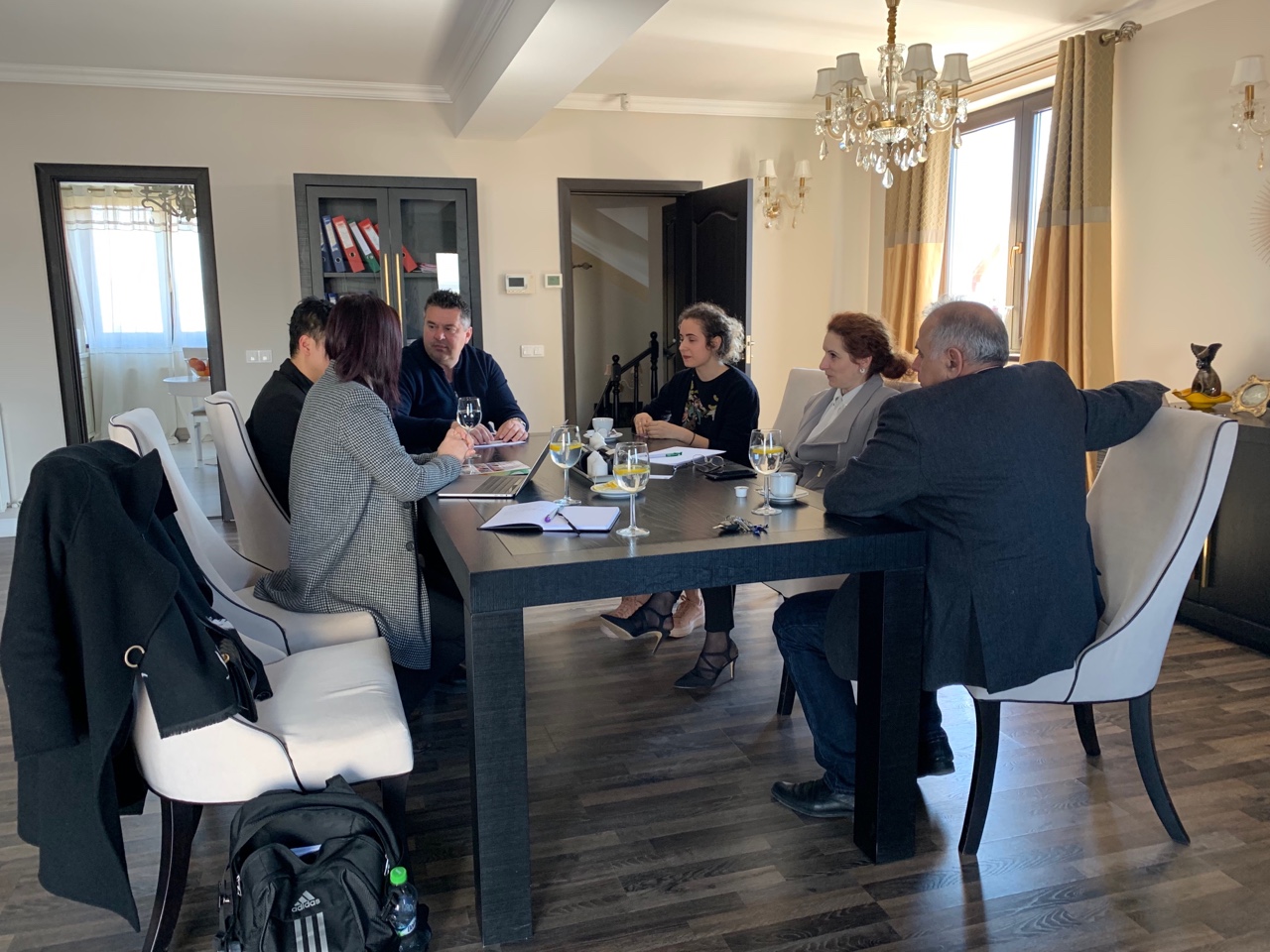 BINH MINH HAS MEETED WITH THE EXECUTIVE BOARD OF THE RESTAURANT CHAIN, THE CENTER OF THE BIGGEST EVENT ORGANIZATION, IN TIMISOARA, ROMANIA